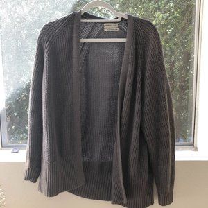 ♥️ Urban Outfitters Knit Cardigan